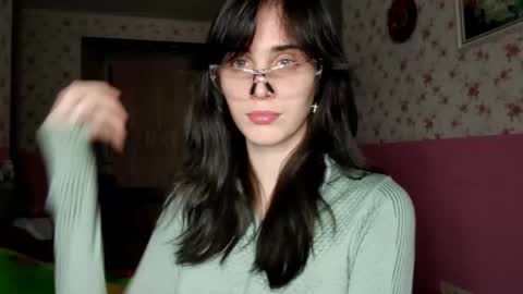 Kira online show from 11-15-25, 03:52