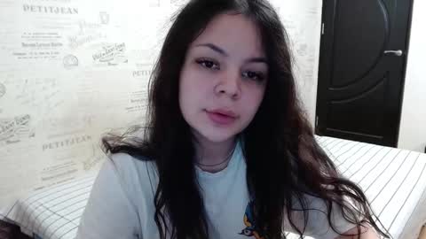Lorna online show from 03-08-25, 02:40