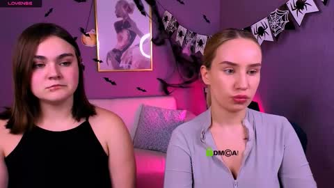 Lora for u online show from 10-26-25, 08:04