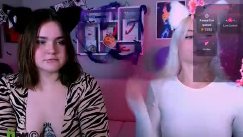 Lora for u online show from 10-27-25, 05:50