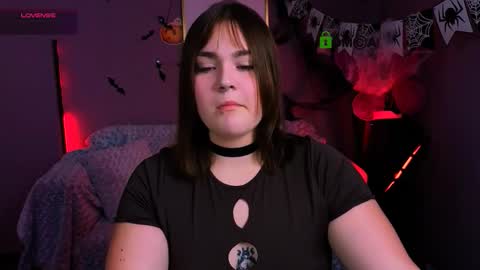 Lora for u online show from 11-01-25, 08:22