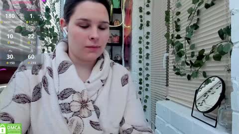 Alisa   My darlings online show from 12-15-24, 09:24