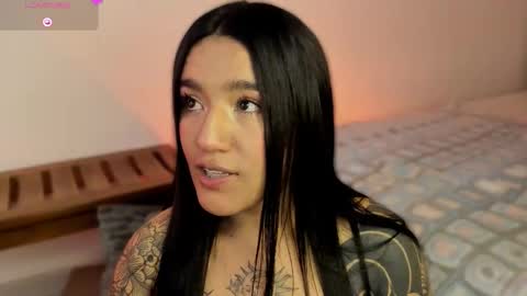 Snapshot of lottie_fox chatting on 02-19-26, 04:30 lottie_fox online show from 02-19-26, 04:30