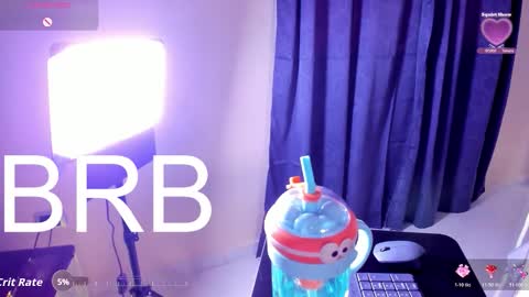 Snapshot of lou_22_ chatting on 02-11-26, 05:07 Lou online show from 02-11-26, 05:07