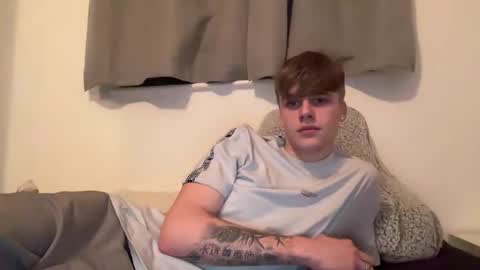 Snapshot of louie711109 chatting on 02-25-25, 10:18 Louie online show from 02-25-25, 10:18