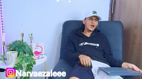 Snapshot of louis_ale chatting on 11-07-25, 09:15 Alejandro online show from 11-07-25, 09:15