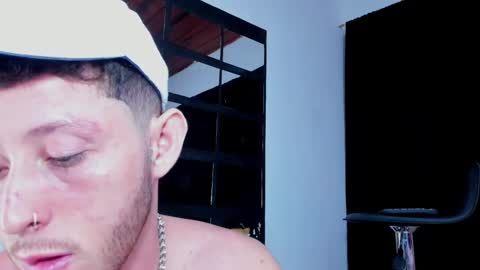 Snapshot of louis_bcasta1 chatting on 12-29-24, 11:07 OF louis bcasta1 online show from 12-29-24, 11:07