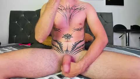 Snapshot of louis_bcasta1 chatting on 09-08-25, 07:35 OF louis bcasta1 online show from 09-08-25, 07:35