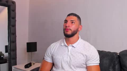 Snapshot of louis_connor chatting on 02-06-26, 09:51 Louis online show from 02-06-26, 09:51