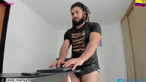 louis_marley_ online show from 11-06-25, 04:41