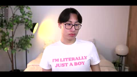 Louis online show from 09-22-25, 12:40