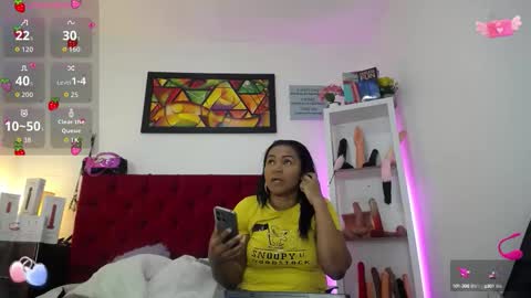 Snapshot of louise_nails chatting on 09-26-25, 11:47 LouIse online show from 09-26-25, 11:47