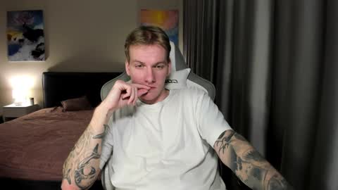 Louis  online show from 12-24-24, 03:05