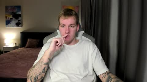 Louis  online show from 12-25-24, 03:18