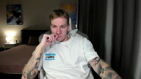 Louis  online show from 12-28-24, 02:01