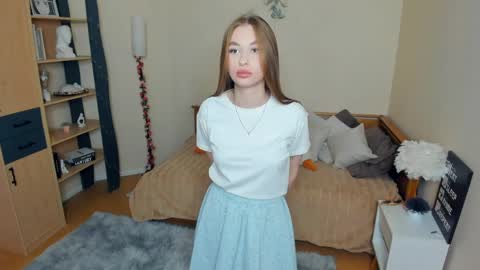 Aurora online show from 04-08-26, 07:30