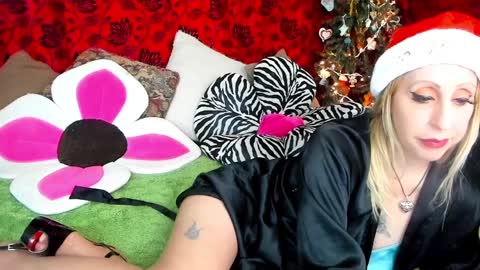 Lourdes Noir online show from 12-27-24, 07:18