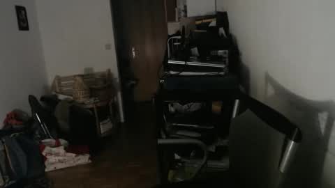 Guapito online show from 11-16-25, 01:33