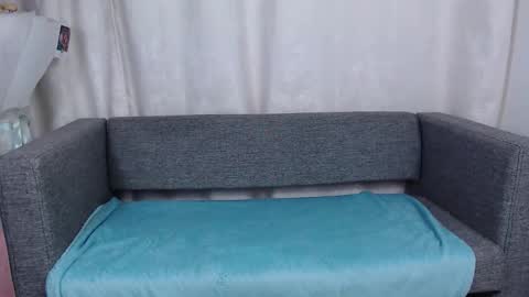 Snapshot of love_bella_ chatting on 11-14-25, 12:31 love bella online show from 11-14-25, 12:31