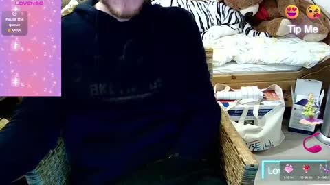 Snapshot of love_bert chatting on 01-23-25, 08:56 Love bert online show from 01-23-25, 08:56