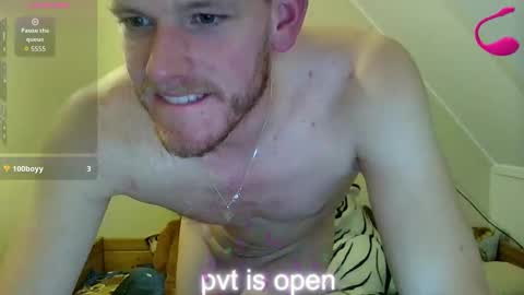 Snapshot of love_bert chatting on 10-31-25, 10:11 Love bert online show from 10-31-25, 10:11