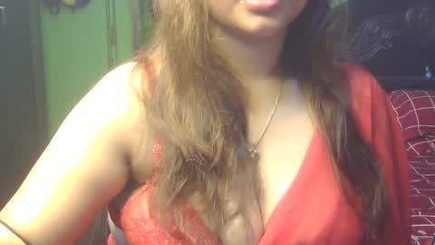 Snapshot of love_luna_angel chatting on 02-02-25, 08:30 Luna online show from 02-02-25, 08:30