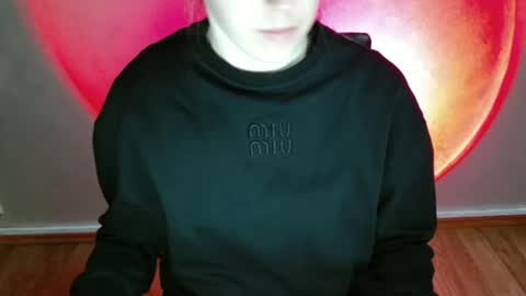 Snapshot of love_vivian chatting on 01-15-26, 12:10 Vivian online show from 01-15-26, 12:10