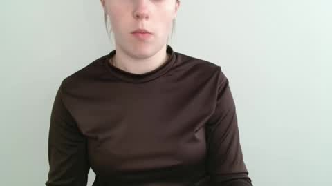 Snapshot of love_vivian chatting on 02-26-26, 01:21 Vivian online show from 02-26-26, 01:21