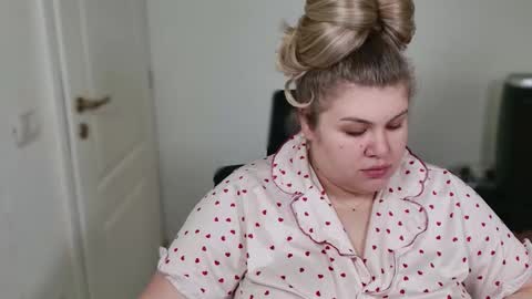 Ally online show from 12-15-25, 07:45