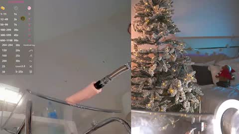 Snapshot of lovebabyblush chatting on 12-15-24, 02:59 Shynie online show from 12-15-24, 02:59