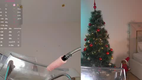 Snapshot of lovebabyblush chatting on 12-17-24, 06:09 Shynie online show from 12-17-24, 06:09