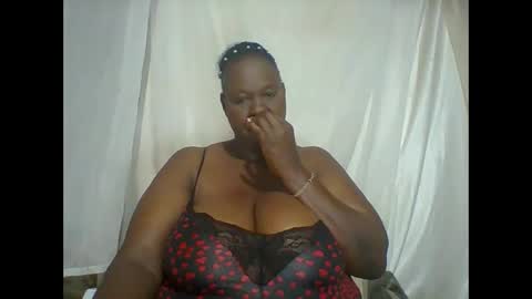 Lynn online show from 11-13-25, 04:22