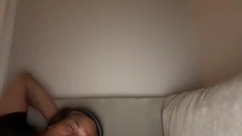 Snapshot of loved19 chatting on 01-16-26, 11:03 loved19 online show from 01-16-26, 11:03