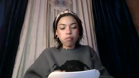 Isabella online show from 12-14-25, 03:01