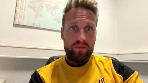 Snapshot of lovefuesse chatting on 09-22-25, 07:43 lovefuesse online show from 09-22-25, 07:43