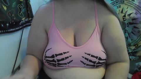 Bigtitsgirl113 online show from 03-04-25, 12:01