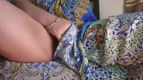 Snapshot of lovelace390 chatting on 10-28-25, 03:54 Amber online show from 10-28-25, 03:54