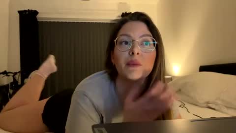 LoveLavender  online show from 01-27-25, 07:24
