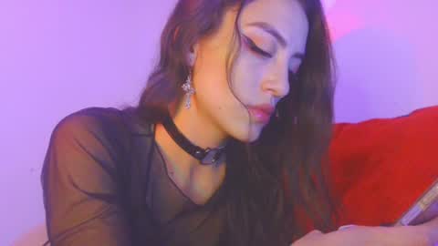 Snapshot of lovely_akira_xwx chatting on 02-04-25, 03:44 Tami online show from 02-04-25, 03:44