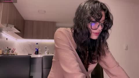 Snapshot of lovely_allys chatting on 11-19-25, 10:54 Allyson 3 online show from 11-19-25, 10:54