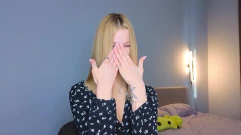 Jenny online show from 01-29-25, 04:26