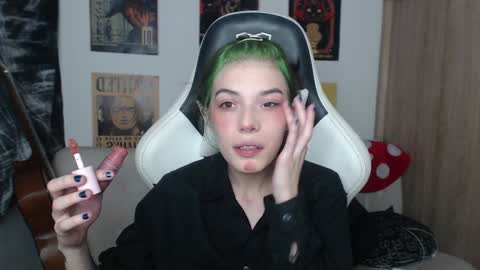 Cassie online show from 12-17-24, 10:43