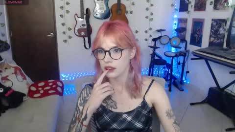 Cassie online show from 12-22-25, 06:49