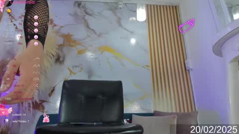 Snapshot of lovely_duo chatting on 02-20-25, 01:30 OLF cristina hot1 online show from 02-20-25, 01:30