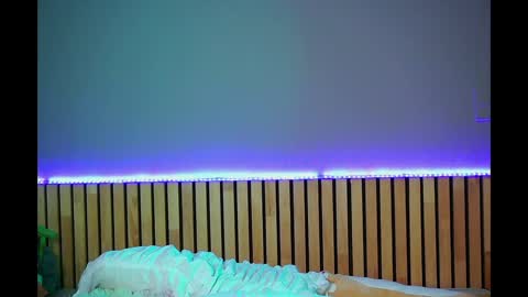 Emma online show from 01-13-25, 06:16