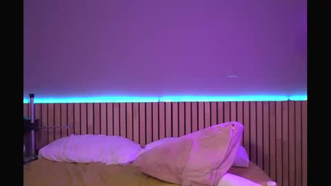 Emma online show from 01-15-25, 05:05