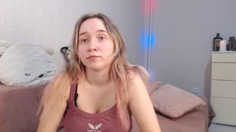 Lovely Hayley online show from 11-15-25, 09:43