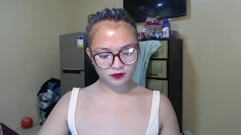 Lovely Laura online show from 01-04-25, 08:16