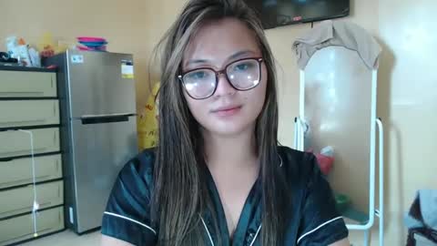 Lovely Laura online show from 01-17-25, 06:26