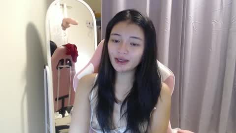 Lovely Laura online show from 10-02-25, 07:21